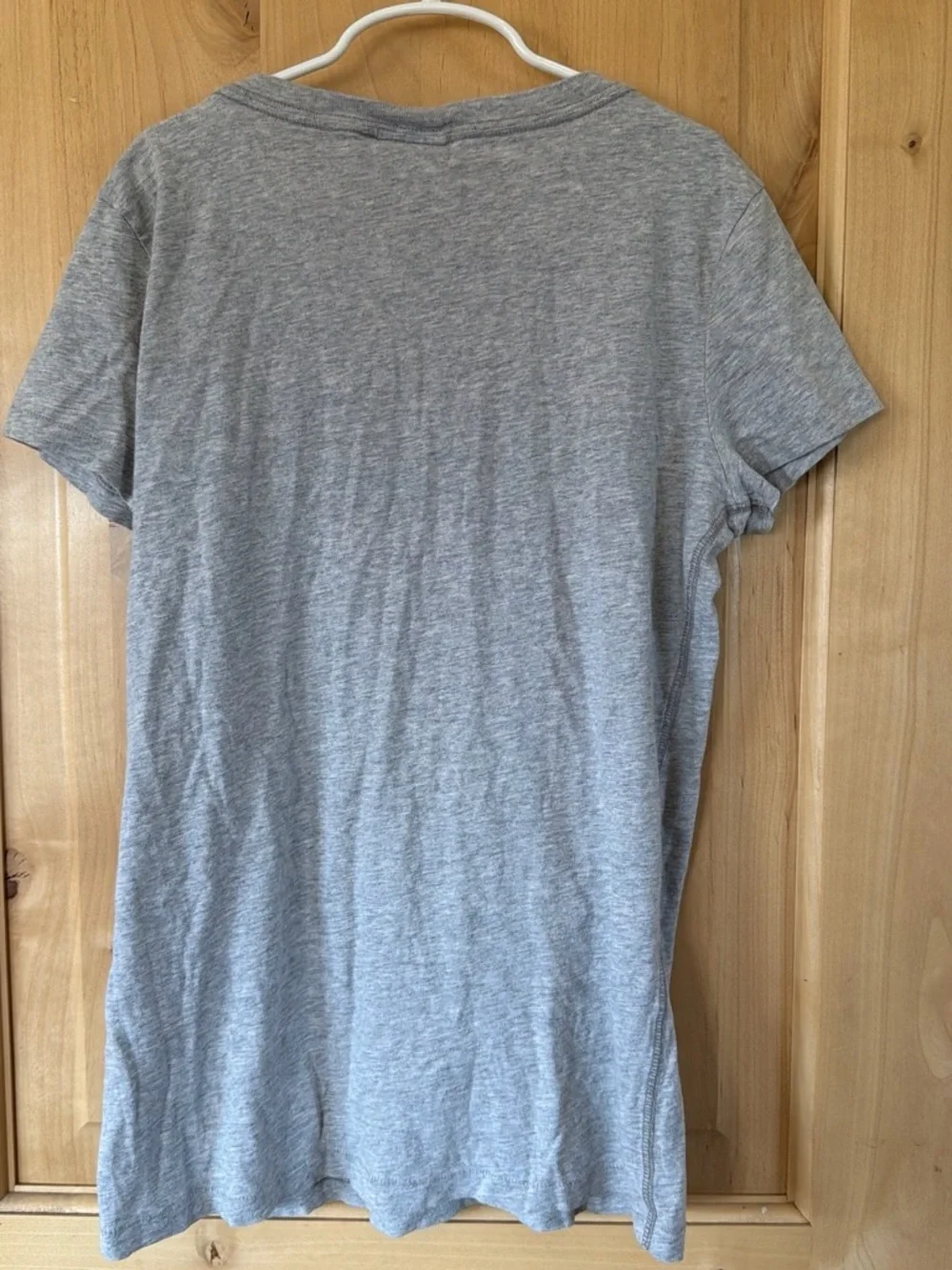 Abercrombie & Fitch Gray Tee with Red and White Applique